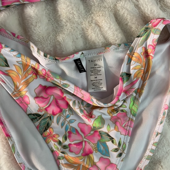 NWT Tahiti swimwear bikini Pink Floral design back top closure adjustable straps - Picture 4 of 10